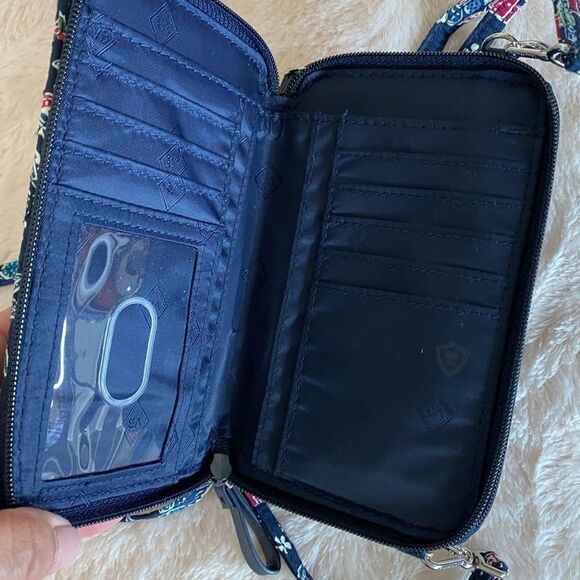 Vera Bradley Georgia Holiday Owls Wallet - Picture 8 of 10